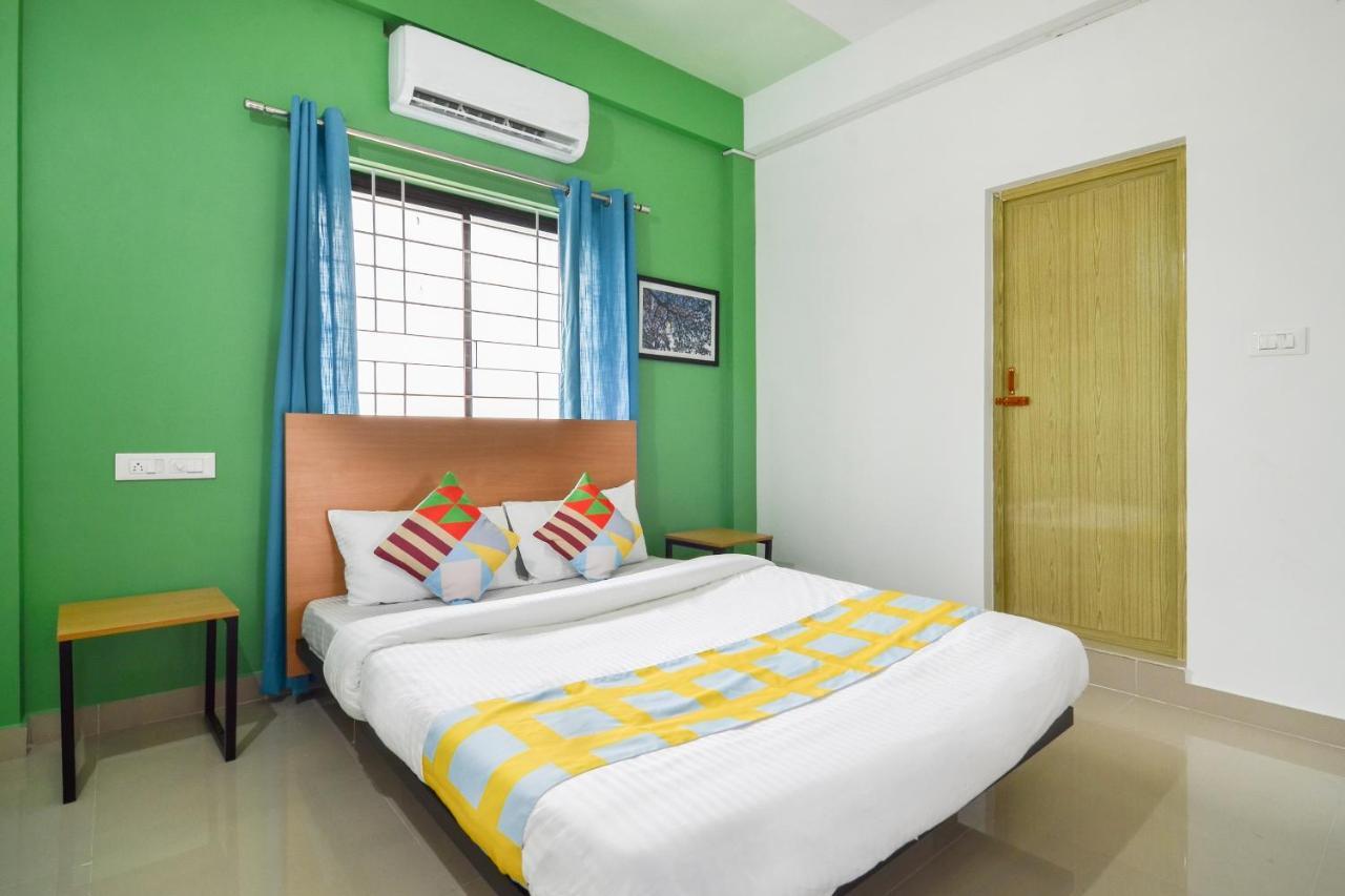 Oyo Home 81801 Akash Villa Trippapur Exterior foto