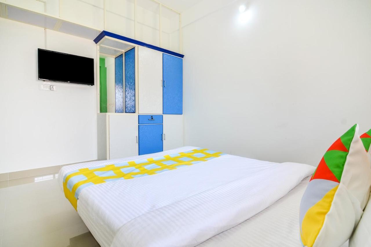 Oyo Home 81801 Akash Villa Trippapur Exterior foto